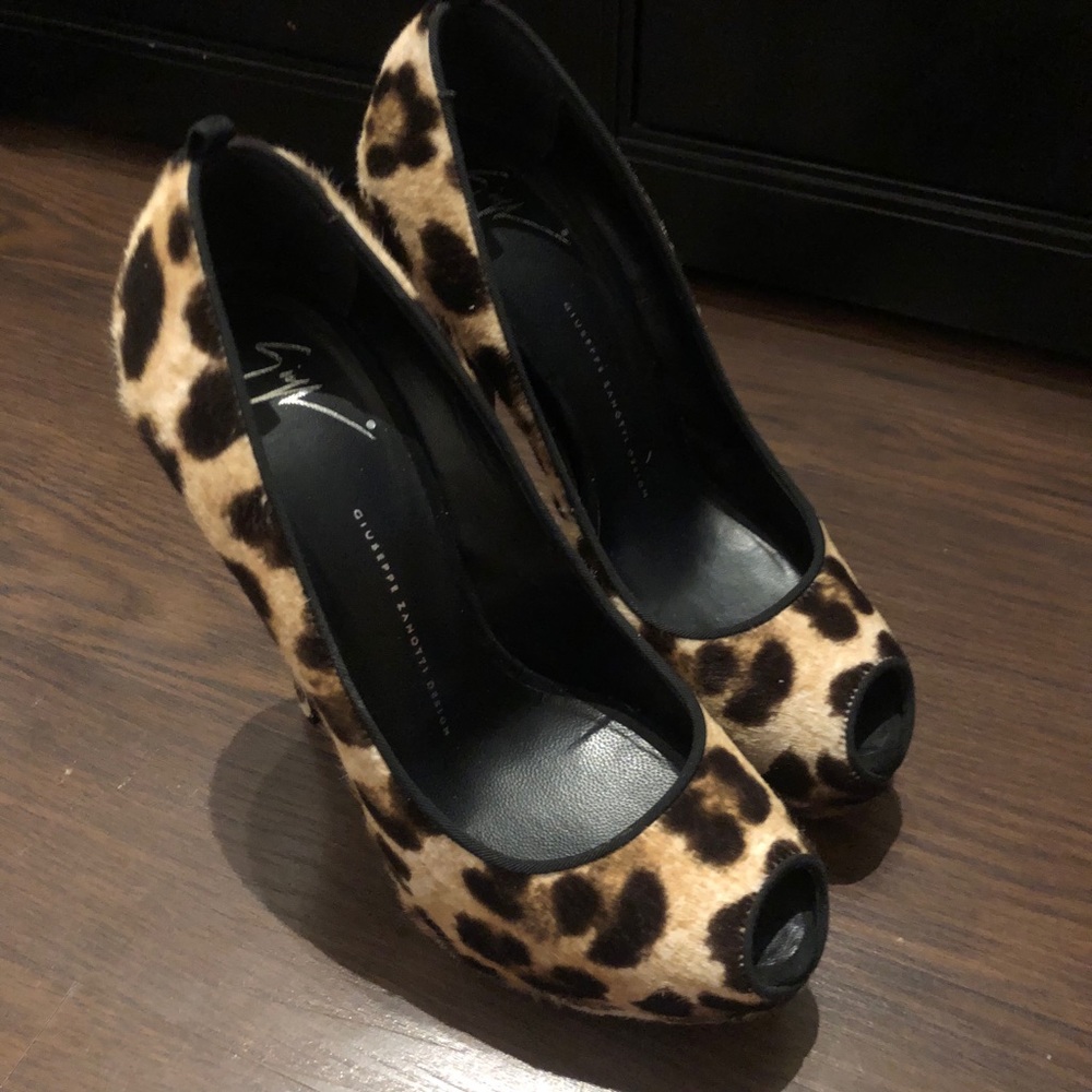 Leopard Giuseppe Zanotti pump